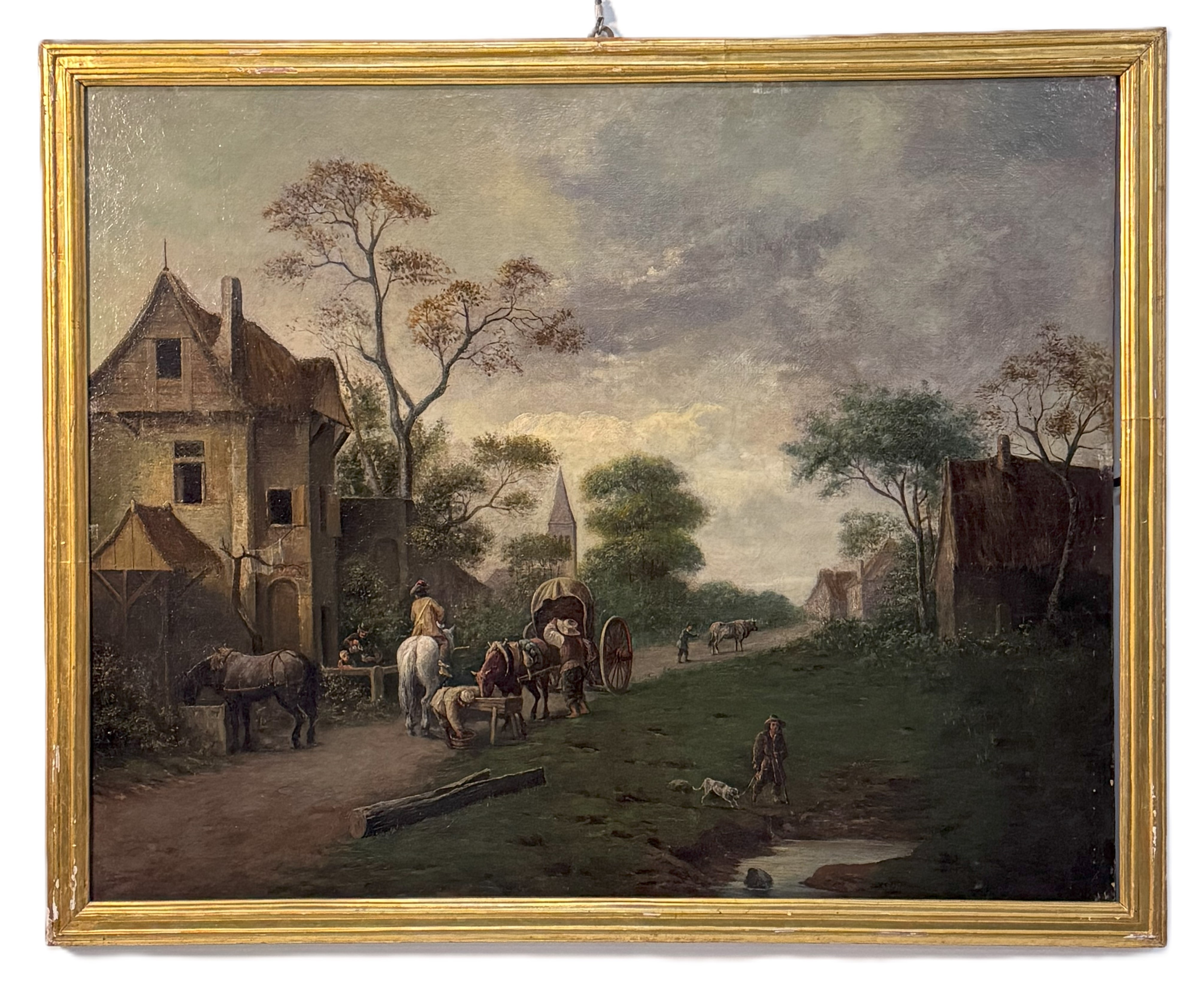 Strada di periferia con viandanti