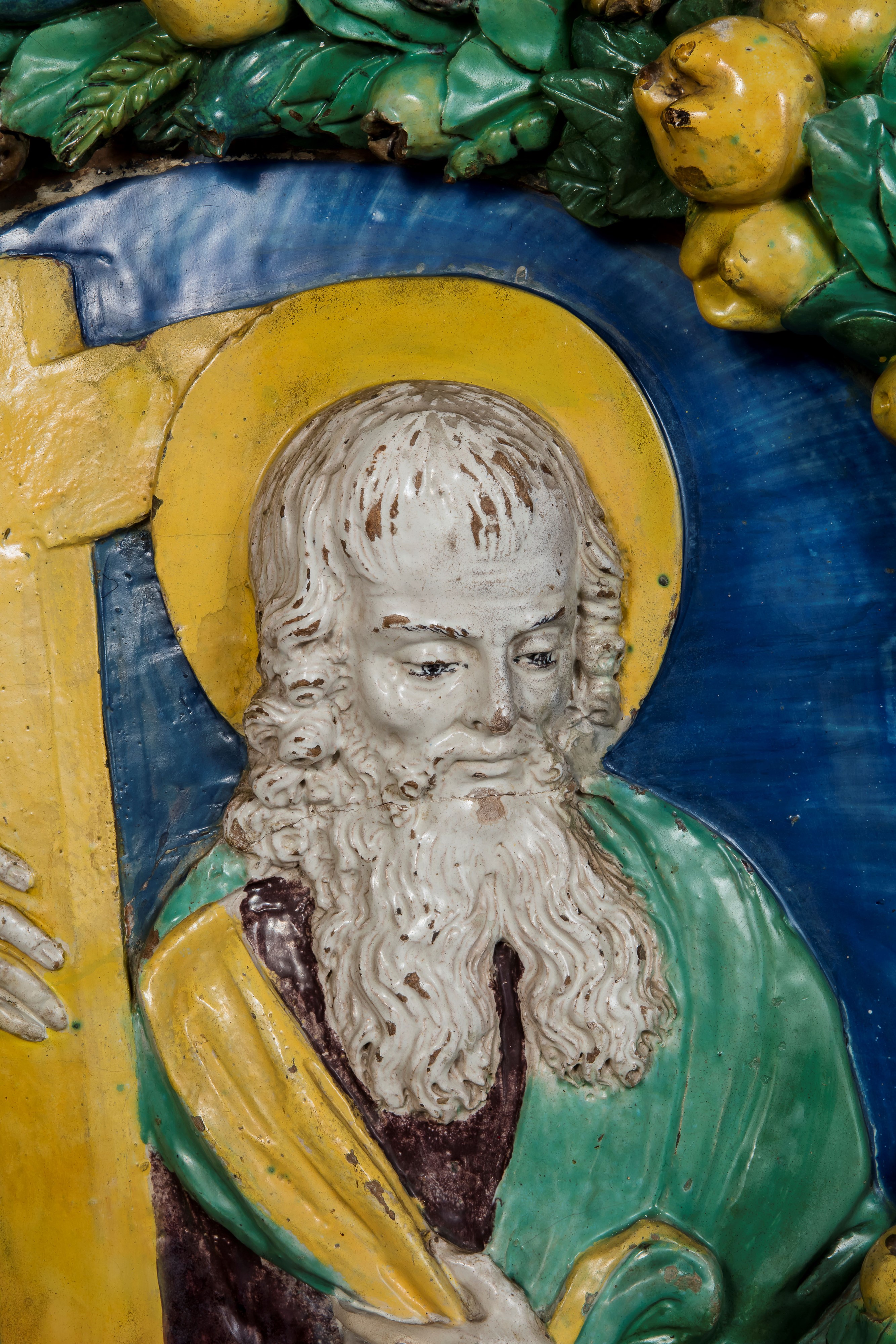 Sant'Andrea entro una corona di frutti e fiori