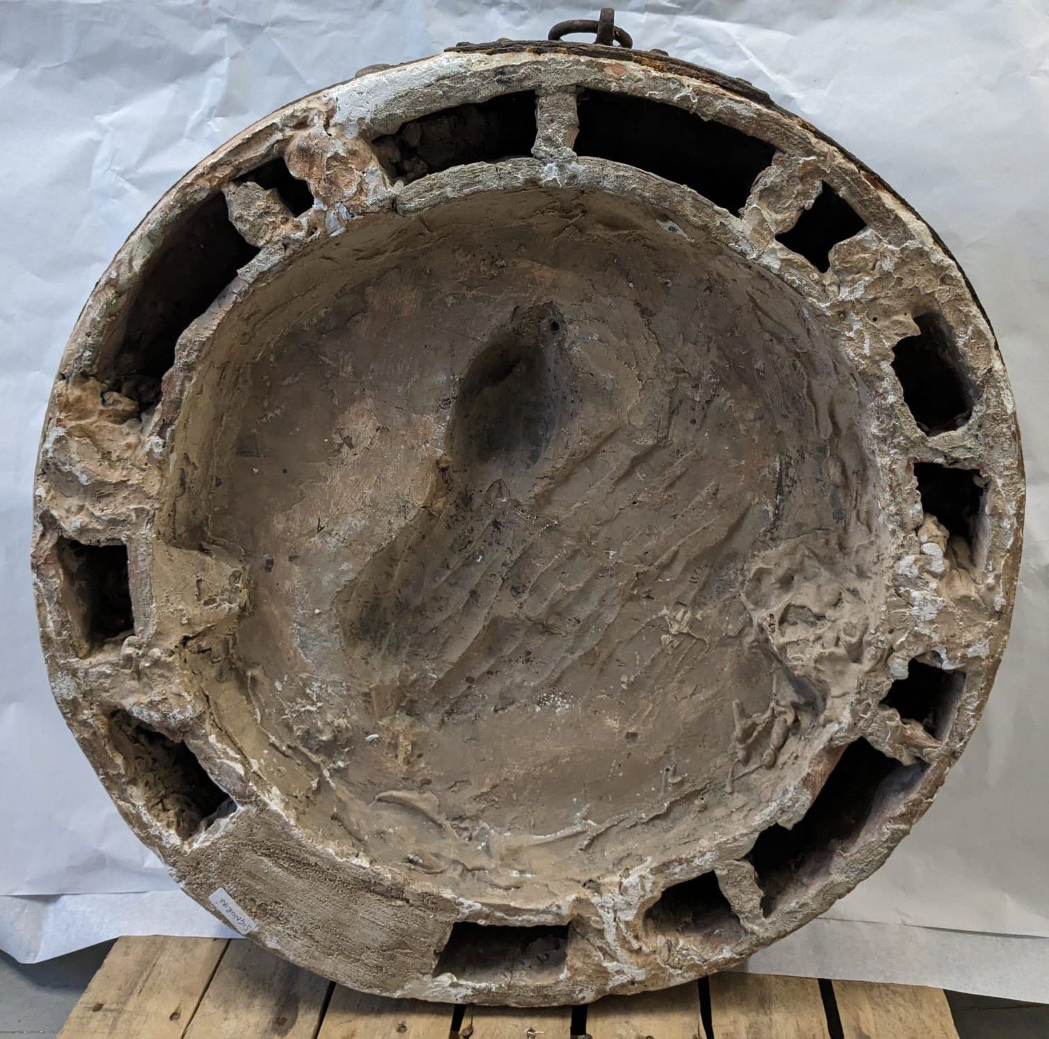 Sant'Andrea entro una corona di frutti e fiori