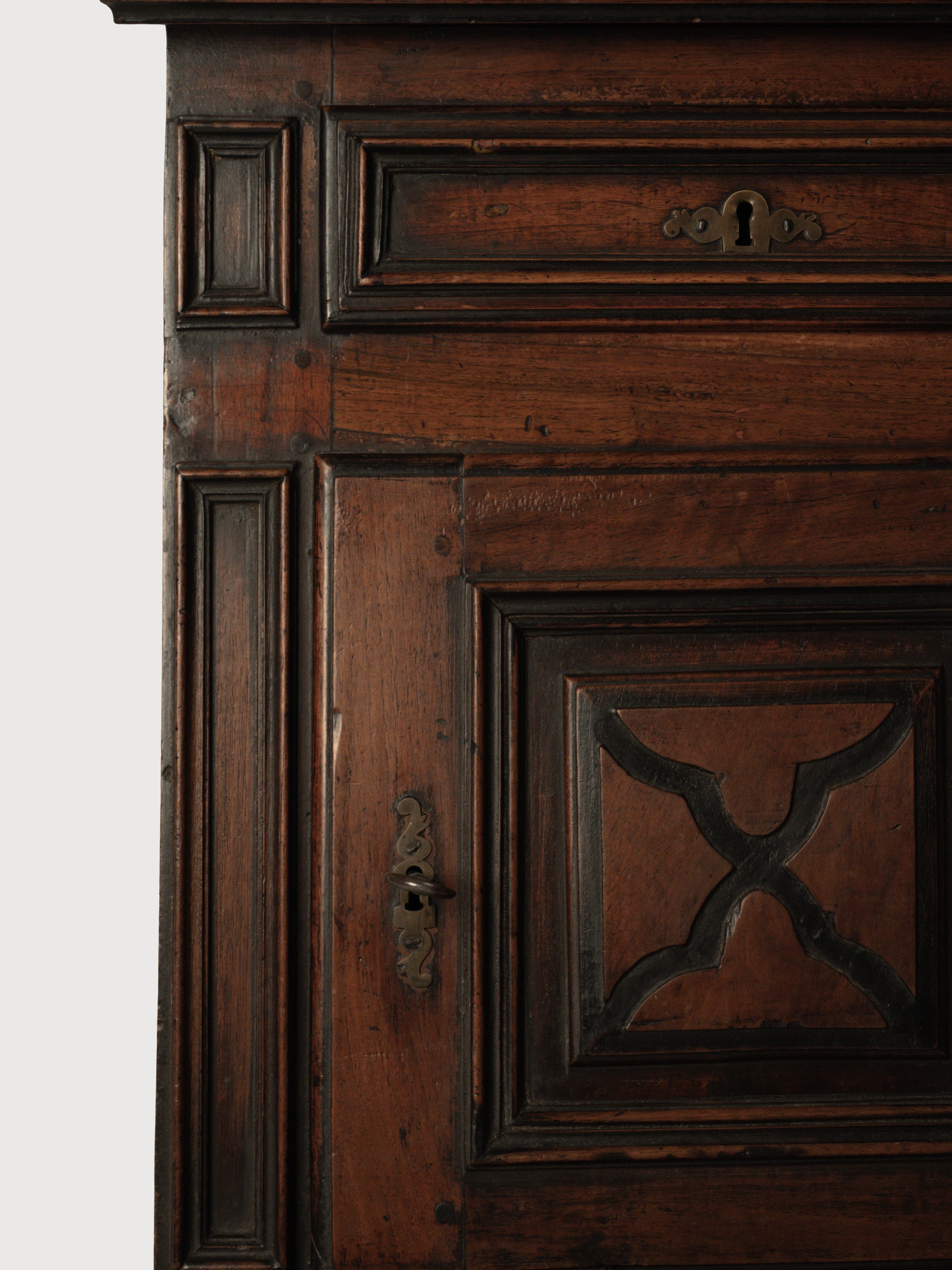 Inginocchiatoio in noce, Piemonte