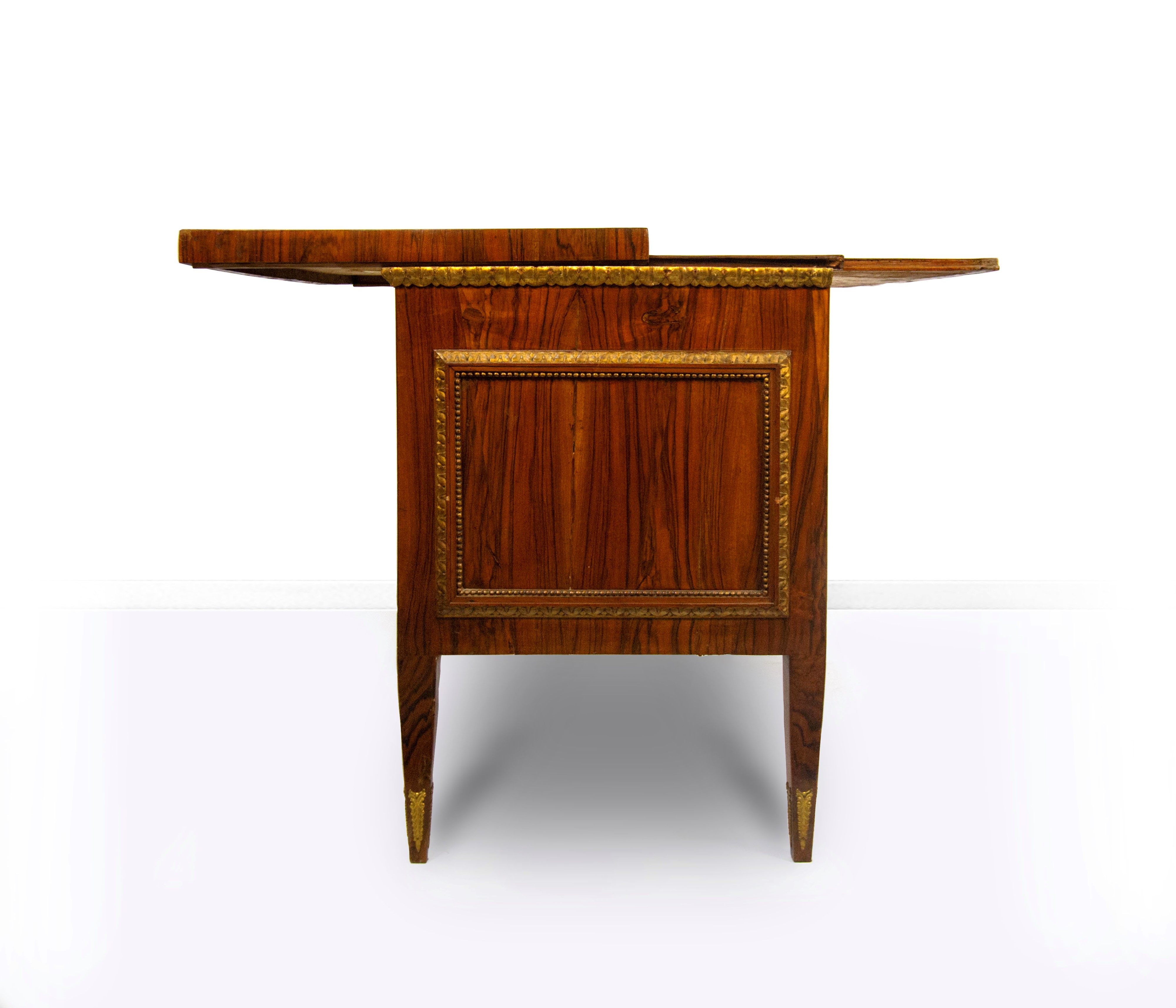 Scrivania lastronata in palissandro