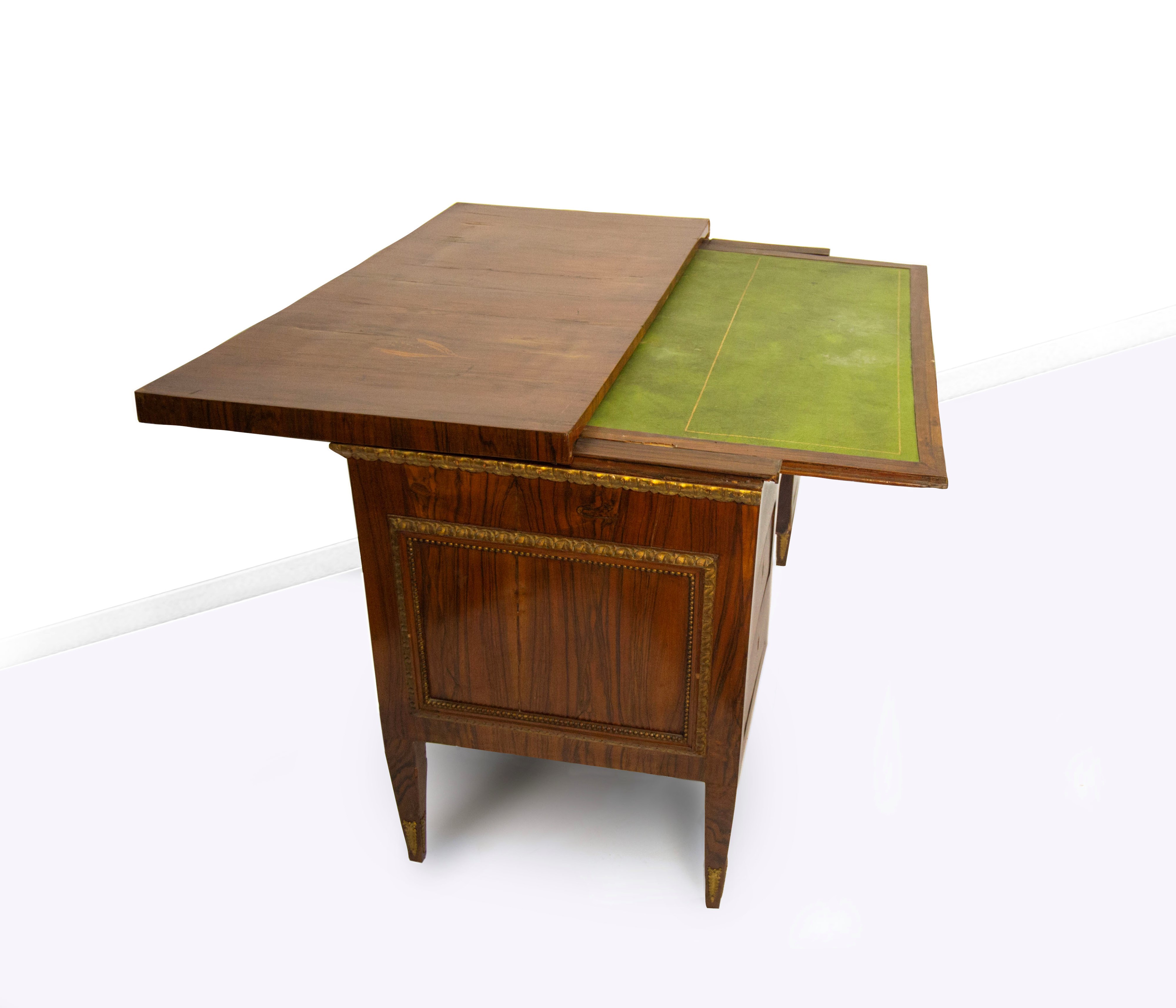 Scrivania lastronata in palissandro