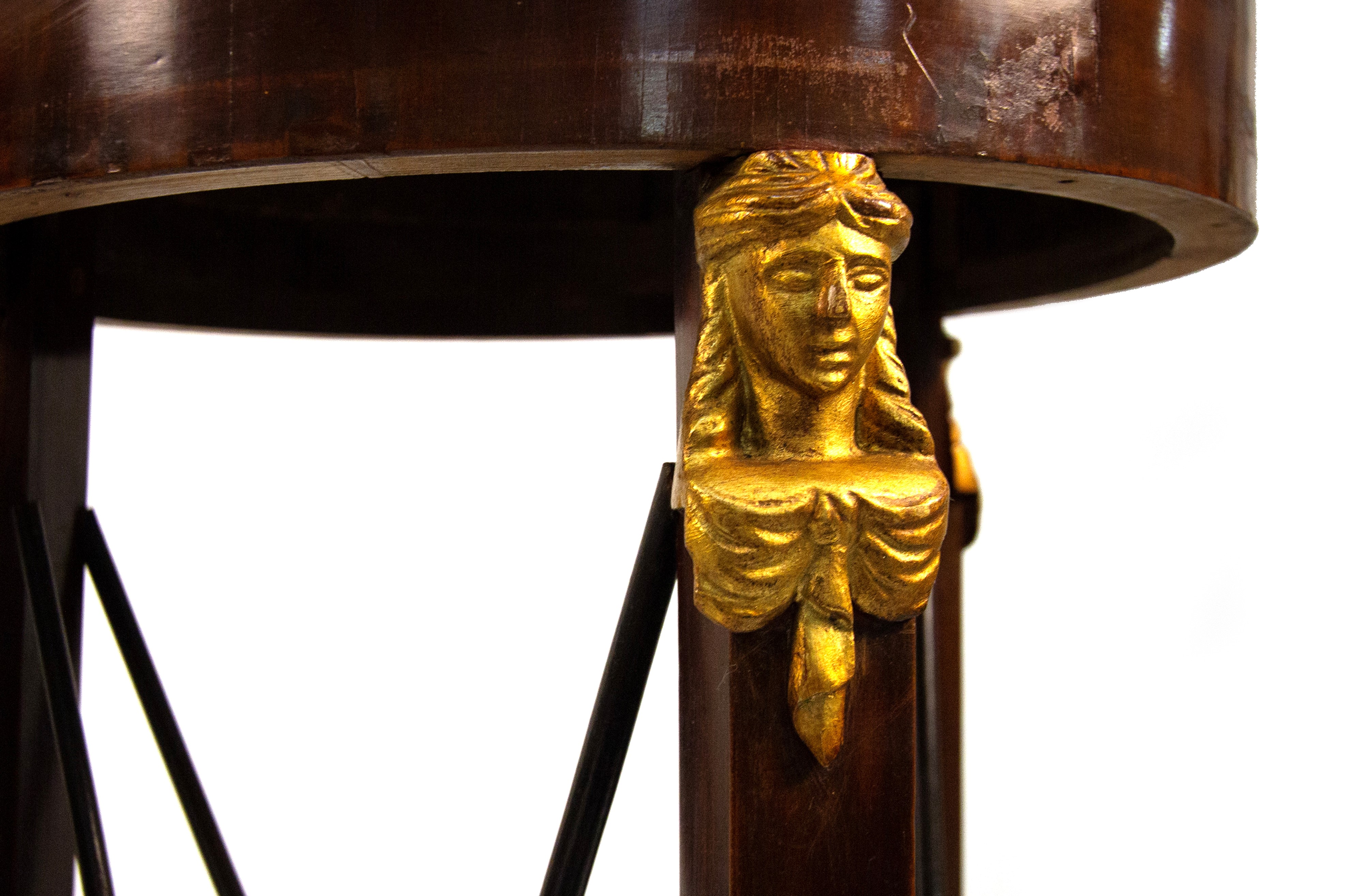 Coppia di gueridon in mogano, di gusto Impero