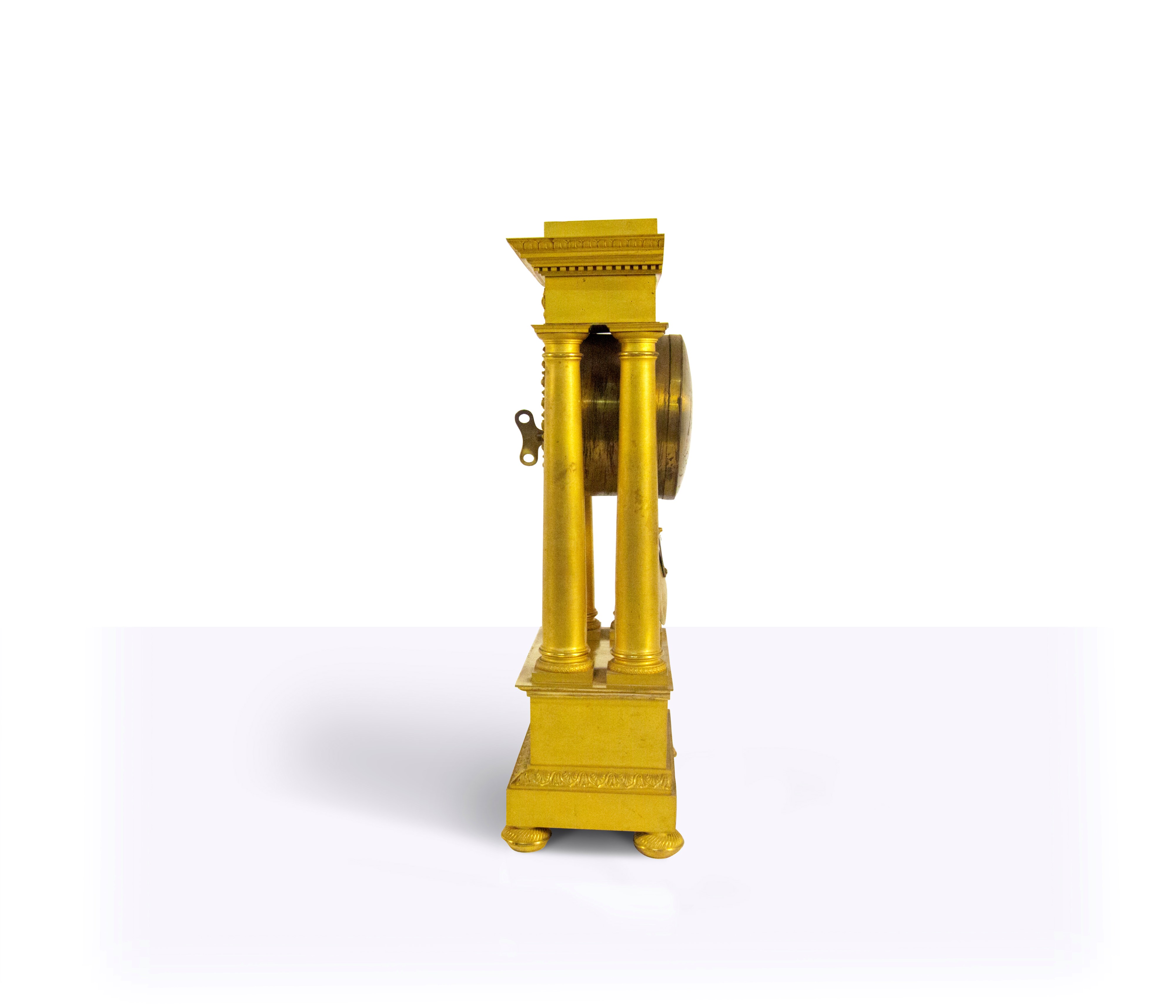 Orologio a portico in bronzo dorato, Francia