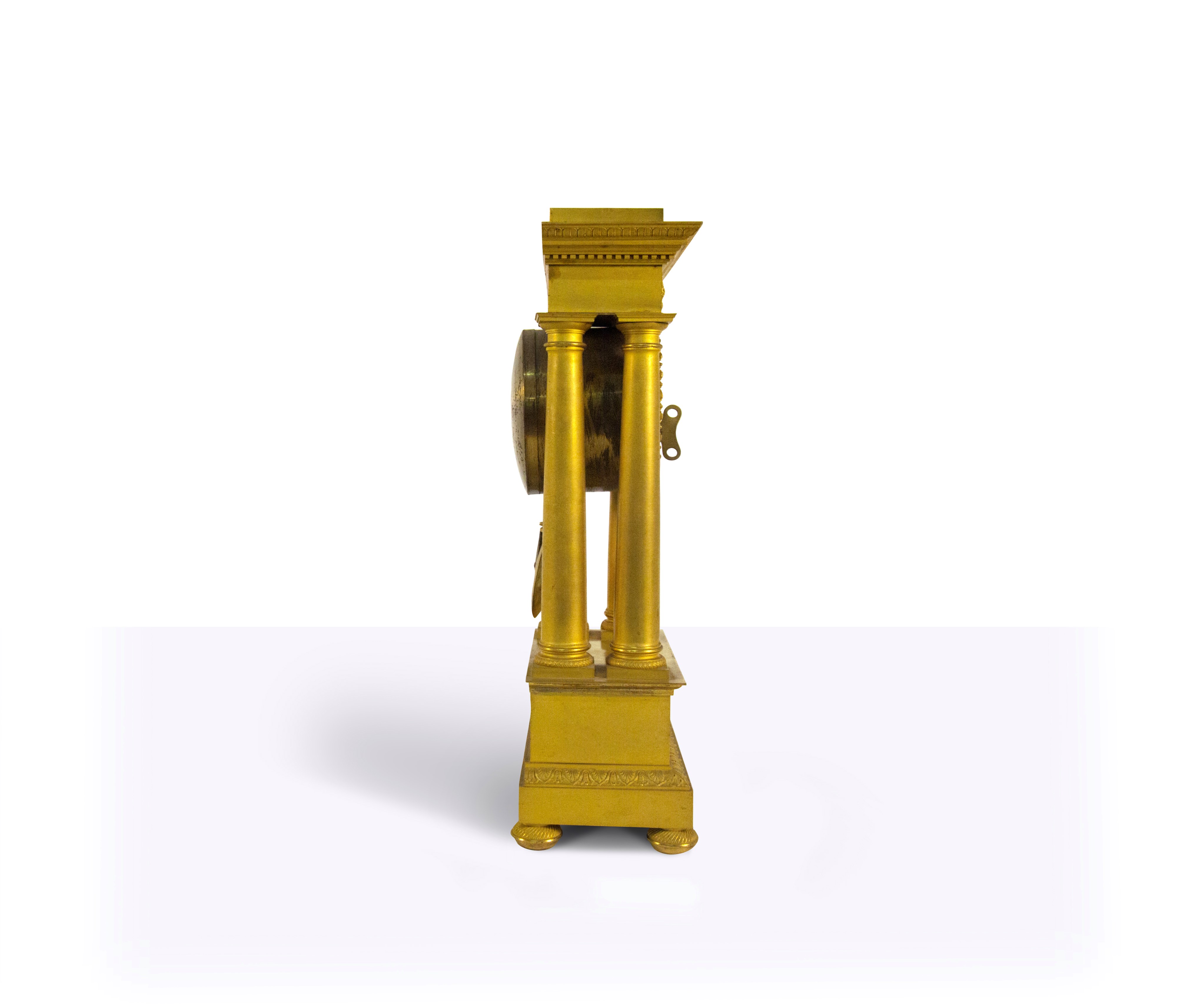 Orologio a portico in bronzo dorato, Francia