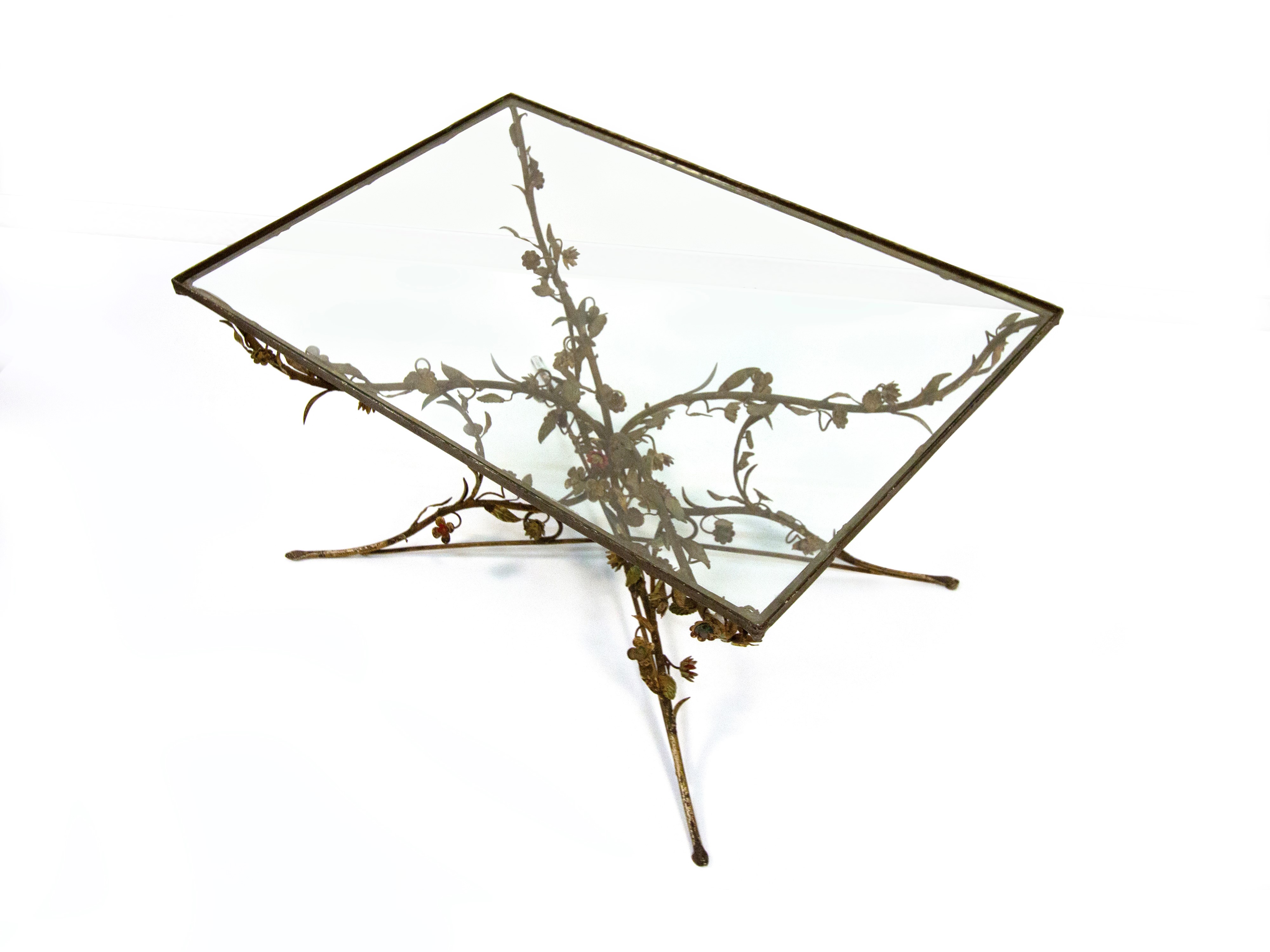 Tavolino in ferro battuto e vetro