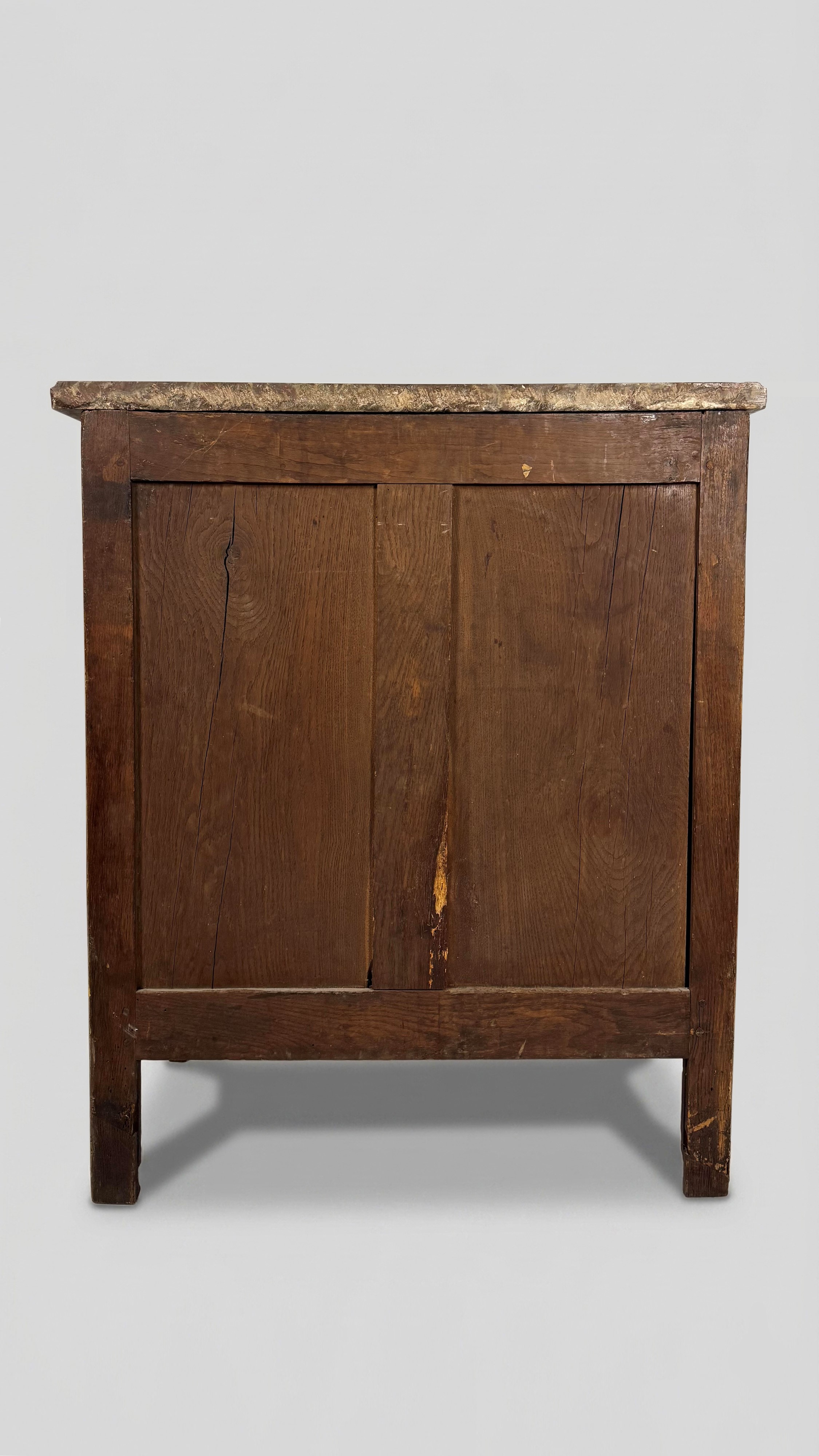 Jean Baptiste Tuart - Cassettone-scrittoio lastronato in bois de rose, Francia (fine XVIII secolo...
