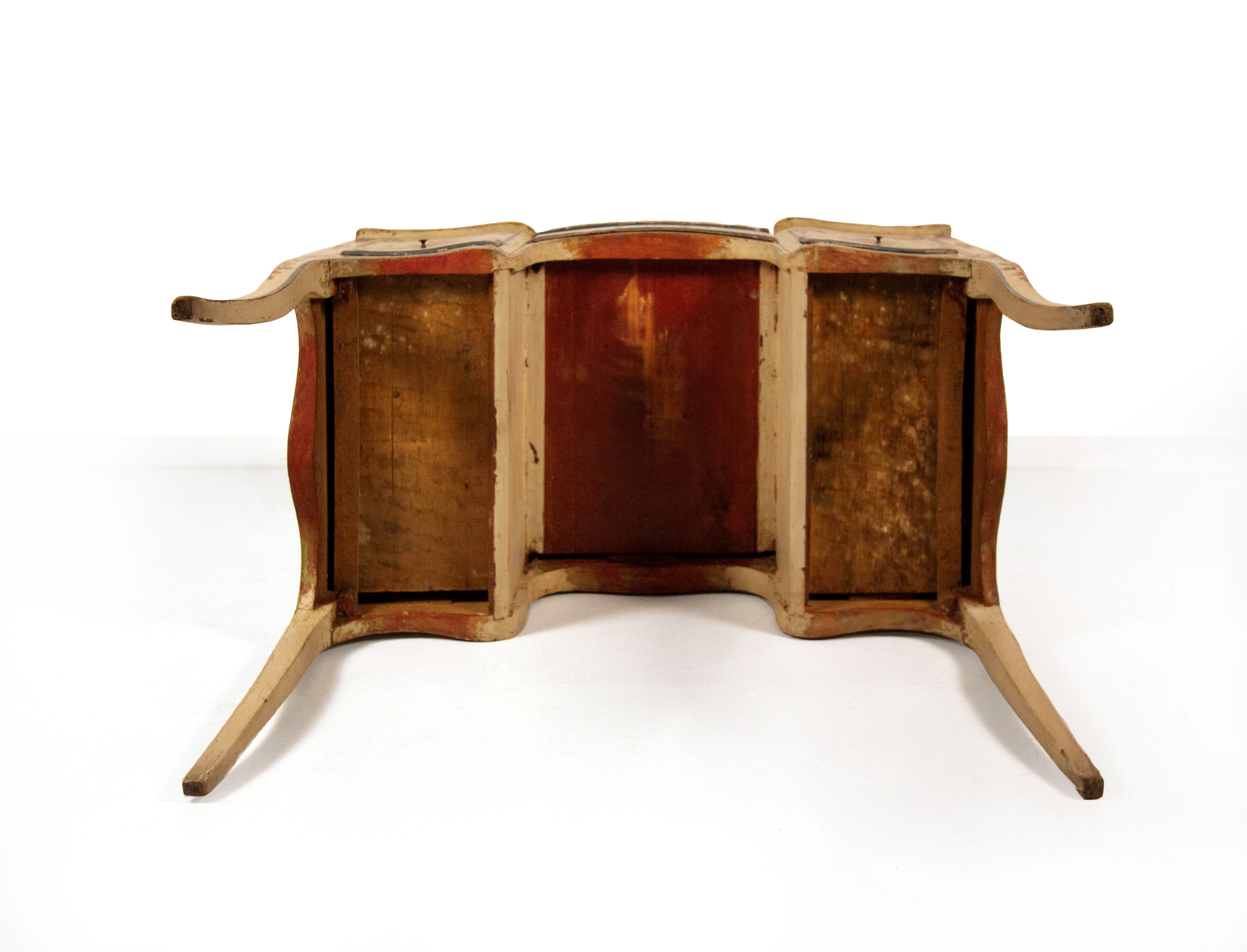 Toilette in legno laccato, Genova