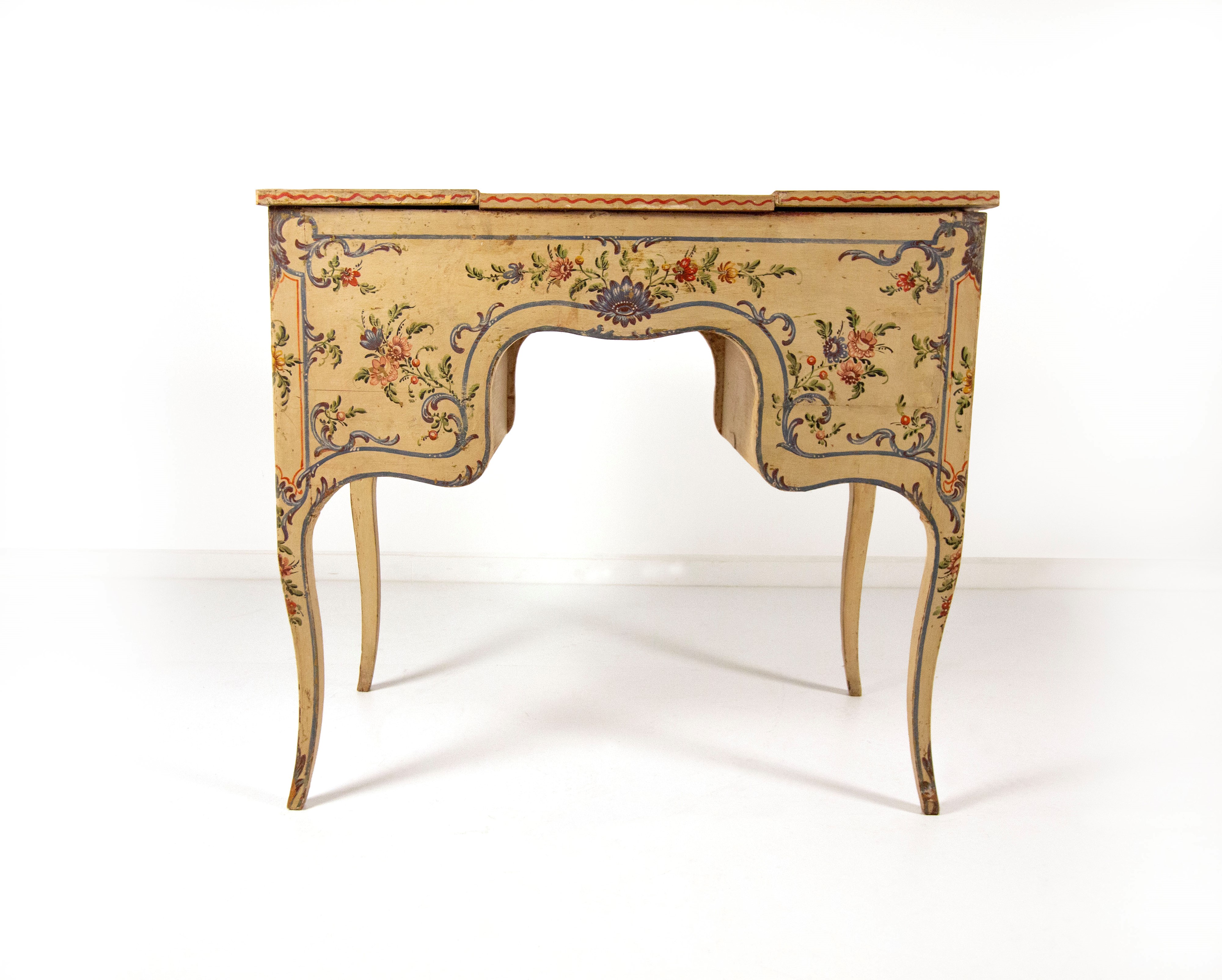 Toilette in legno laccato, Genova