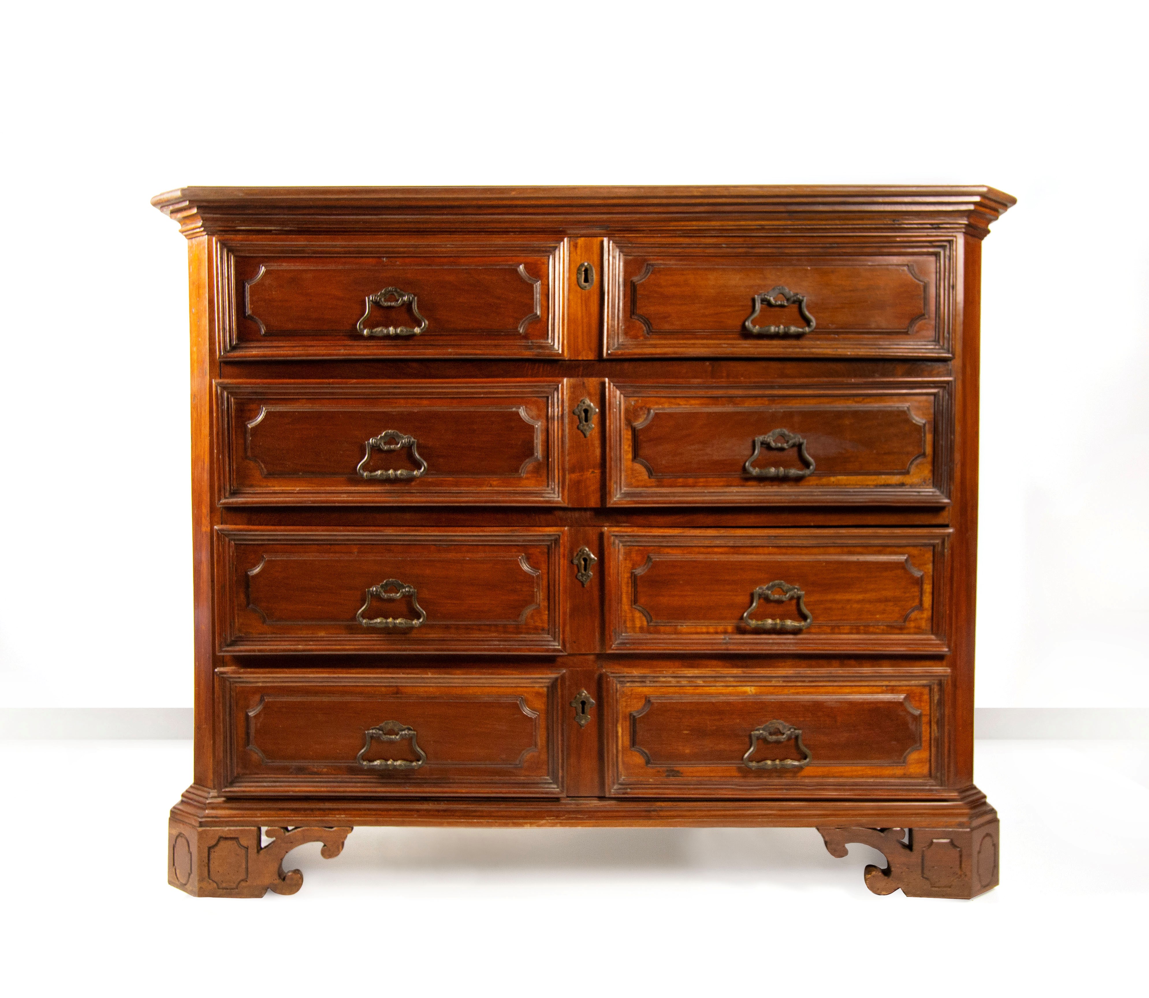 Canterano in noce, Lombardia