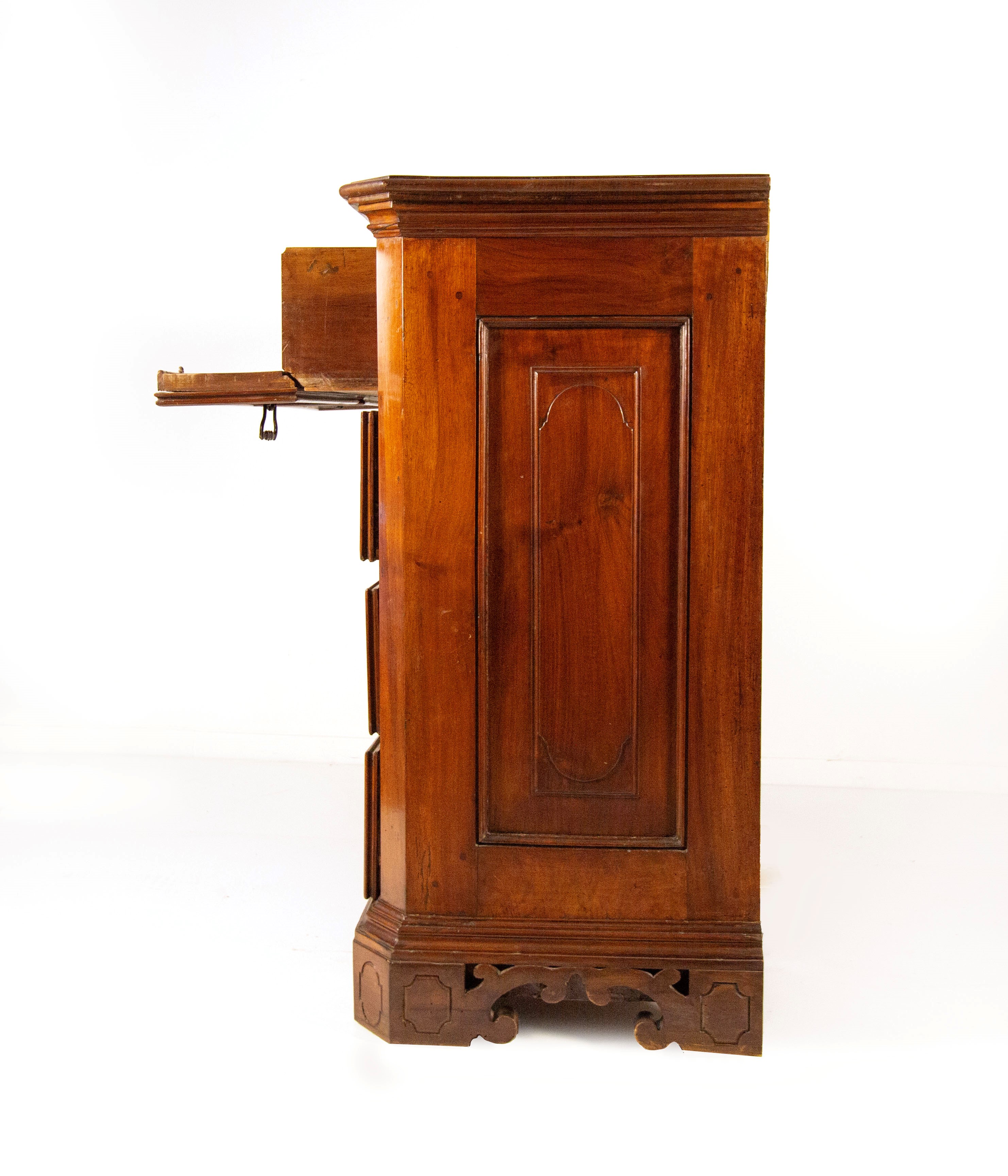 Canterano in noce, Lombardia