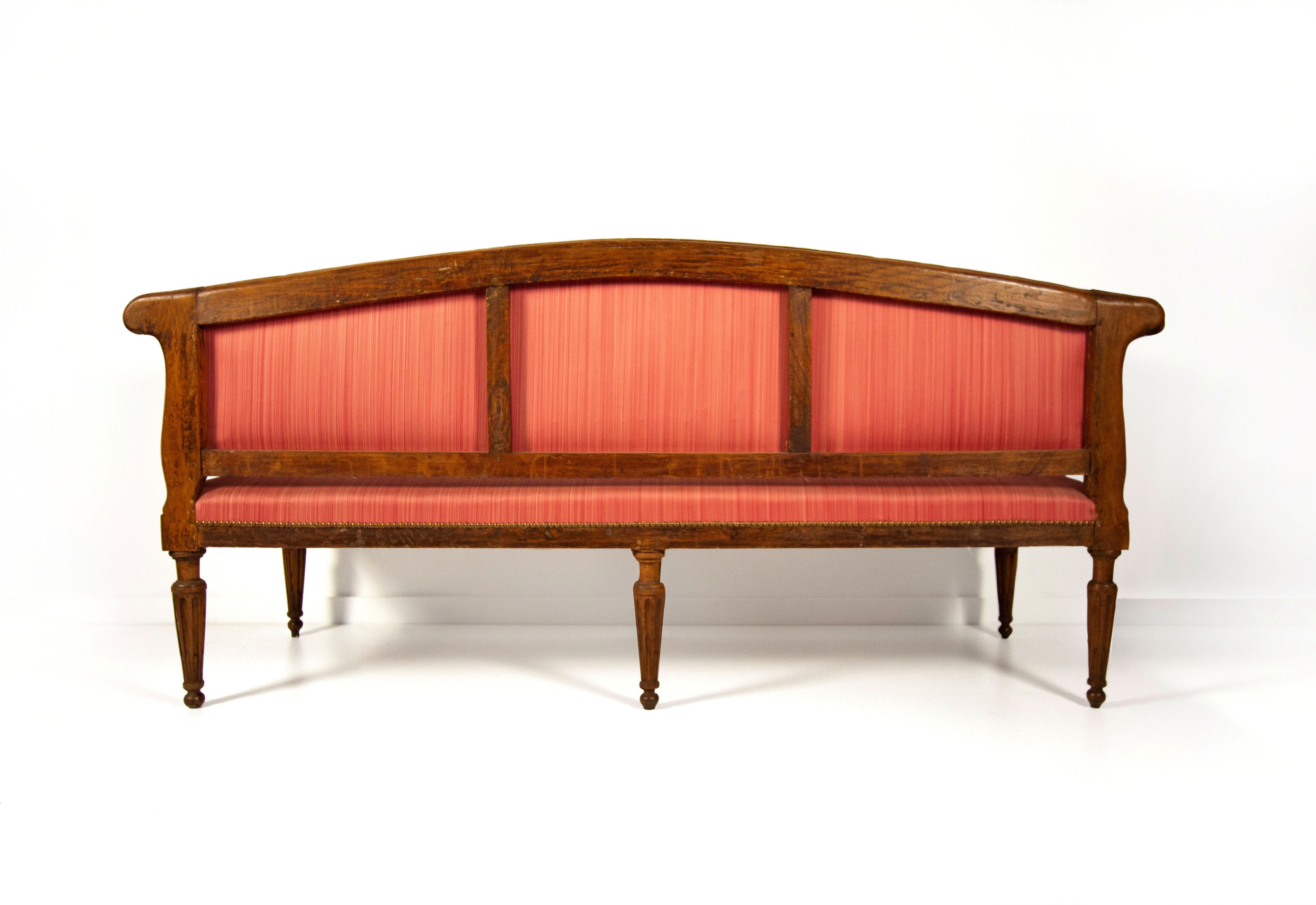 Divano in noce, Veneto