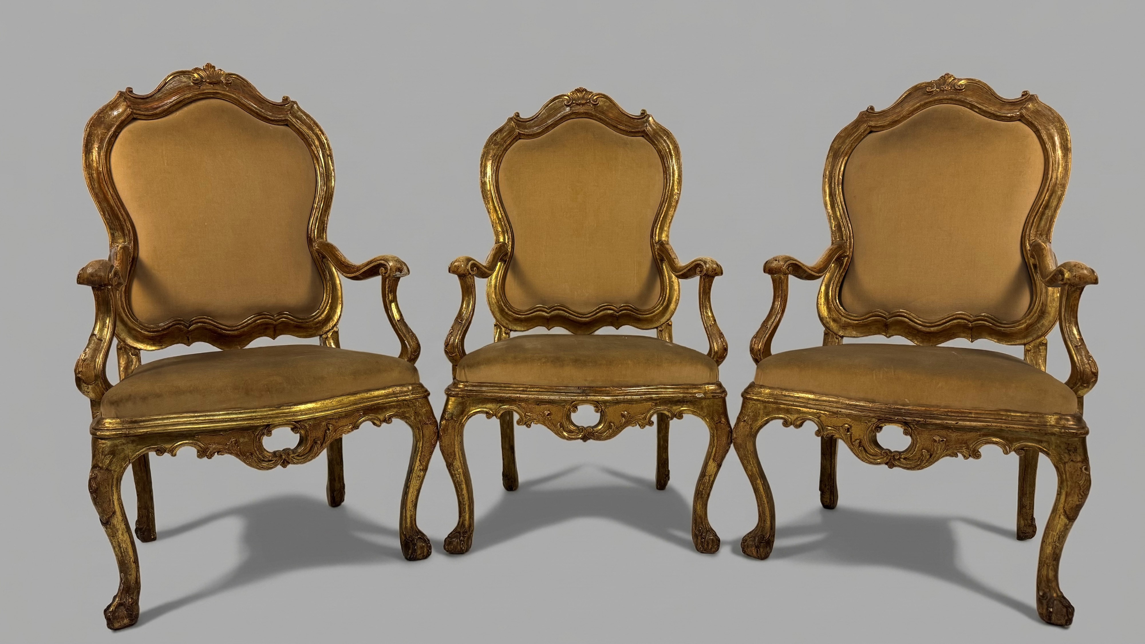 Poltrone, serie di tre esemplari, legno dorato, Venezia (XVIII secolo)