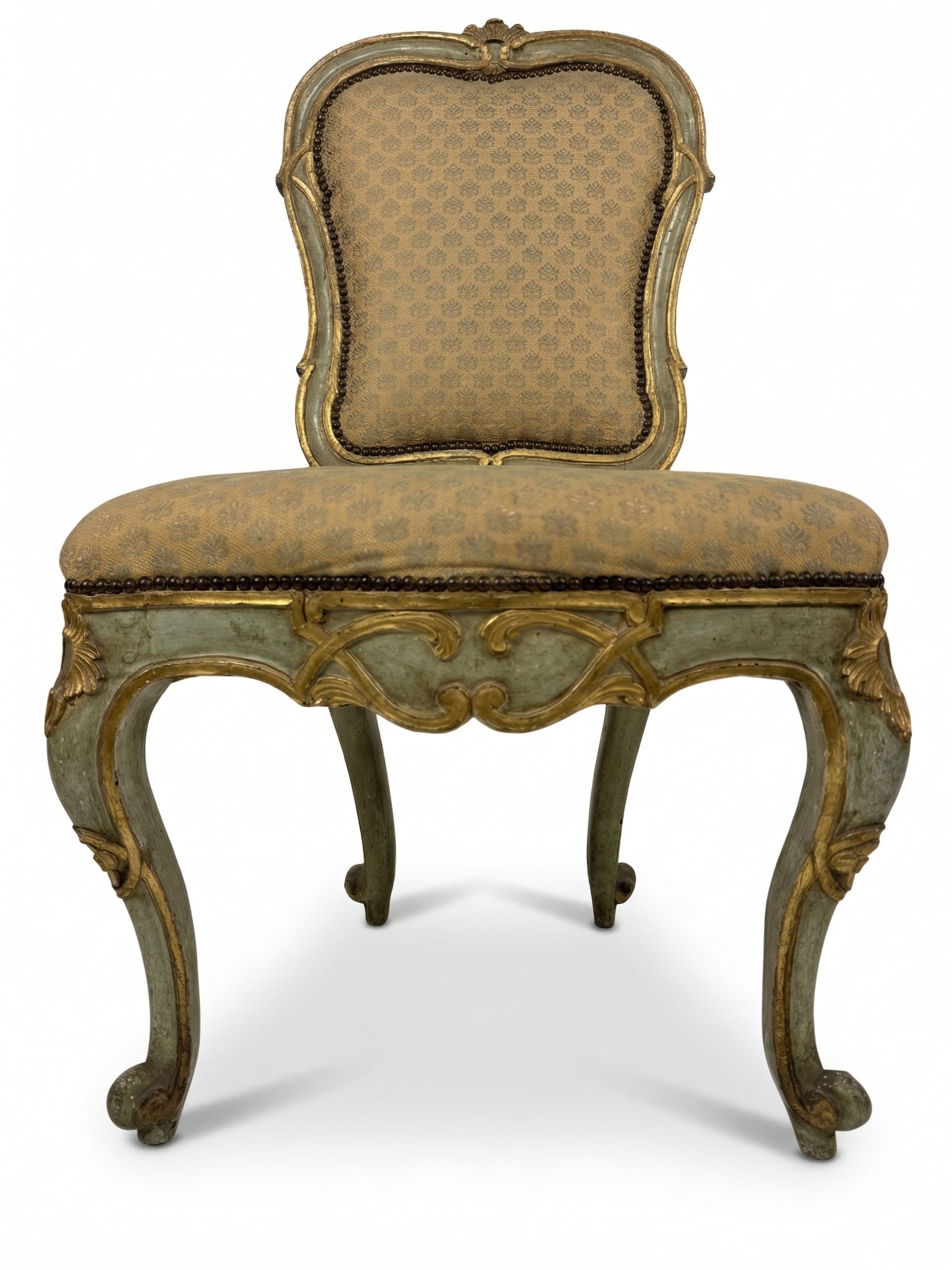 Set di nove sedie, legno laccato verde con profili dorati, XVIII secolo